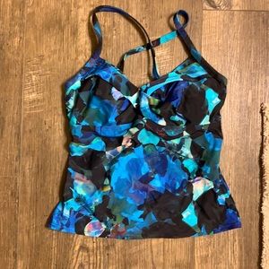 Athleta swim top